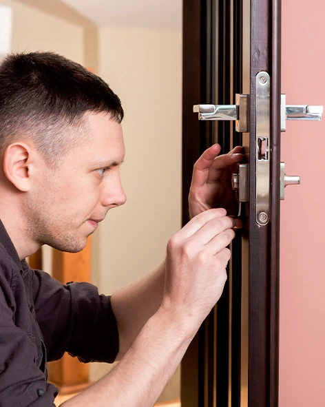 : Professional Locksmith For Commercial And Residential Locksmith Services in Brooklyn, New York