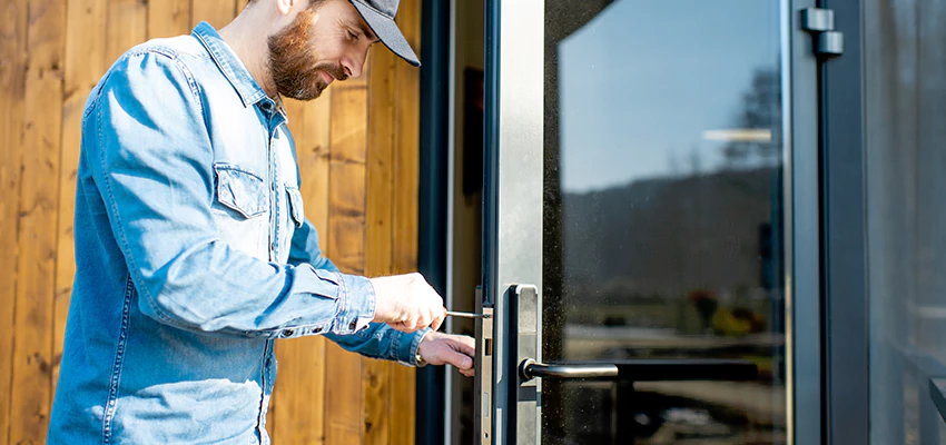 Frameless Glass Storefront Door Locks Replacement in Brooklyn, NY