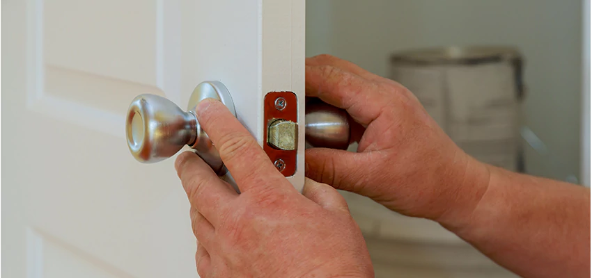 AAA Locksmiths For lock Replacement in Eastern Parkway, NY